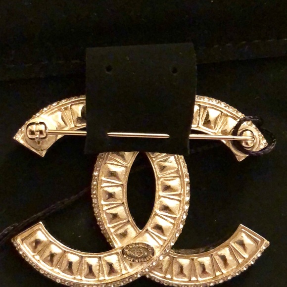Authentic Chanel Brooch - Picture 3 of 6